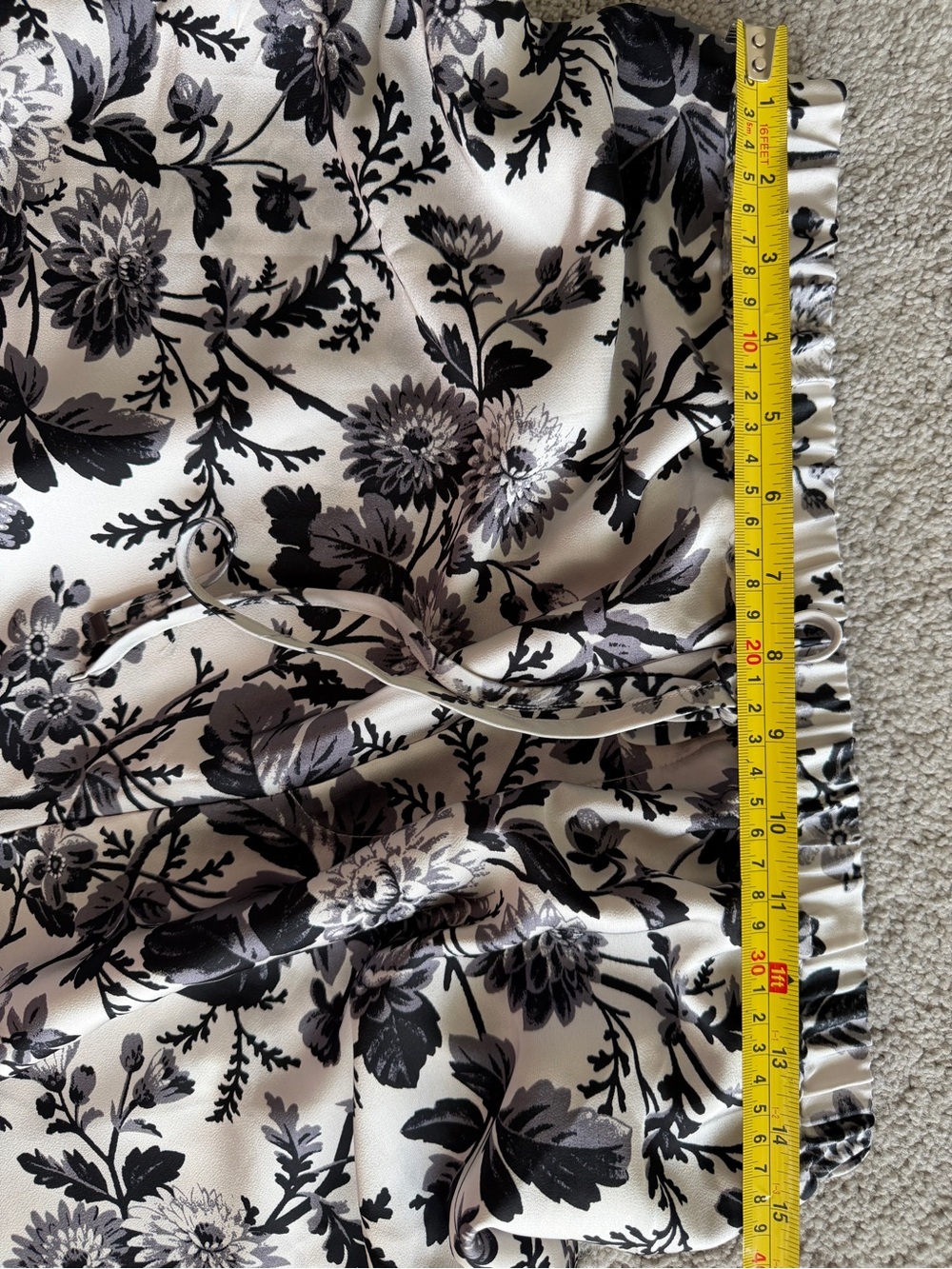 Maeve by Anthropologie Floral Silky Parachute Pants Black White Size M - Picture 12 of 12